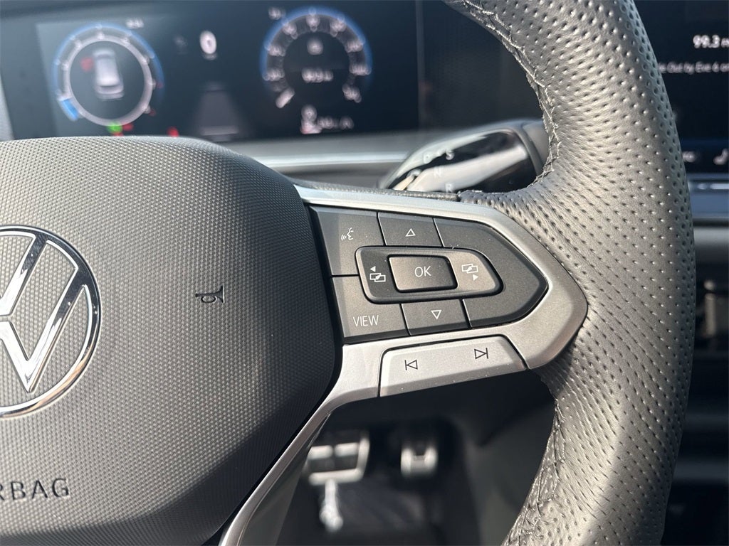 2025 Volkswagen Tiguan 2.0T SE R-Line Black