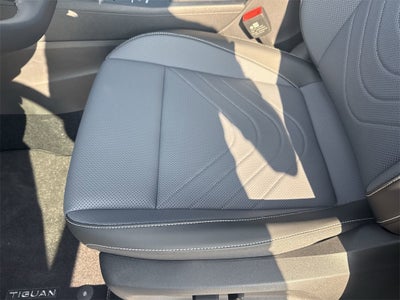 2025 Volkswagen Tiguan 2.0T SE R-Line Black