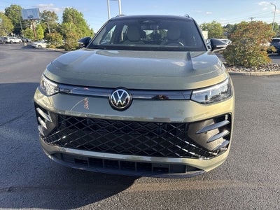2026 Volkswagen Tiguan 2.0T SE R-Line Black