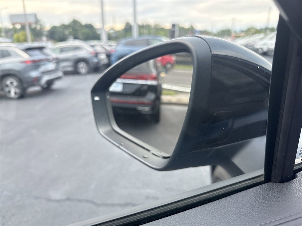 2025 Volkswagen Tiguan 2.0T SE R-Line Black