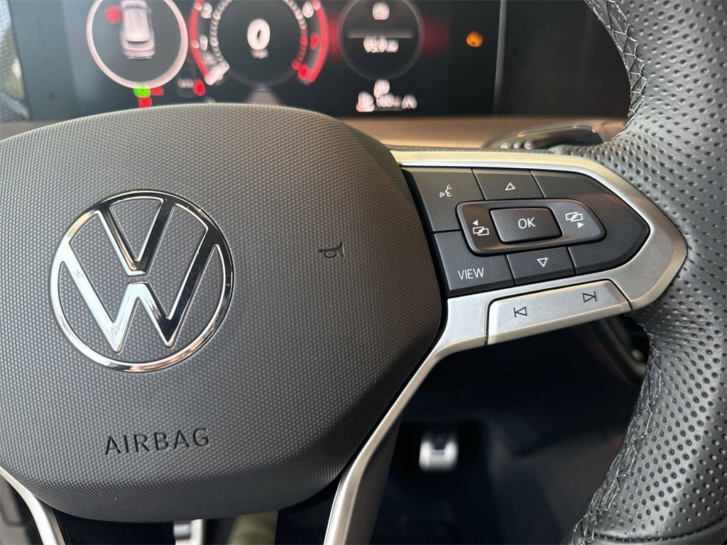 2025 Volkswagen Tiguan 2.0T SE R-Line Black