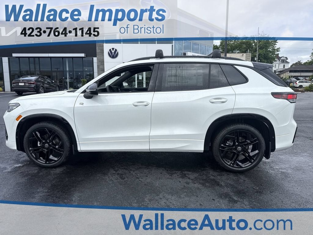 2026 Volkswagen Tiguan 2.0T SE R-Line Black