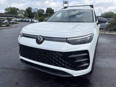 2026 Volkswagen Tiguan 2.0T SE R-Line Black