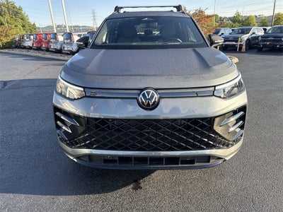 2025 Volkswagen Tiguan 2.0T SE R-Line Black