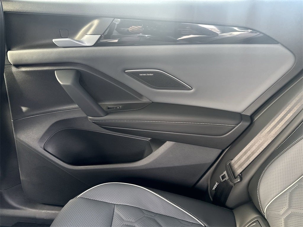 2026 Volkswagen Tiguan 2.0T SEL