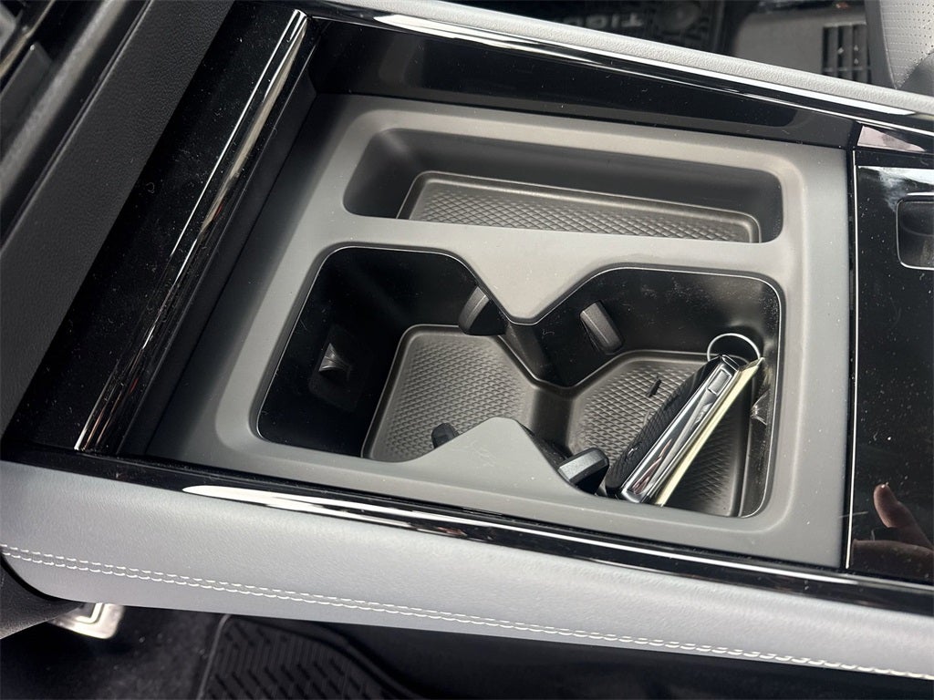 2026 Volkswagen Tiguan 2.0T SEL