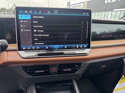 2026 Volkswagen Tiguan 2.0T SEL