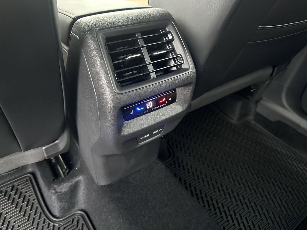 2026 Volkswagen Tiguan 2.0T SEL