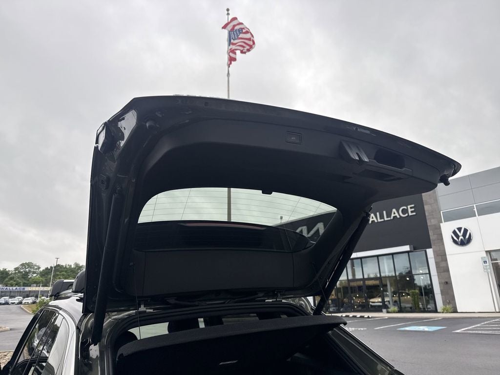 2026 Volkswagen Tiguan 2.0T SEL