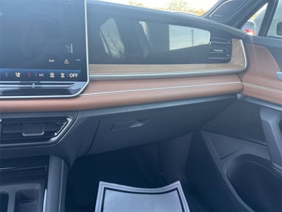 2026 Volkswagen Tiguan 2.0T SEL