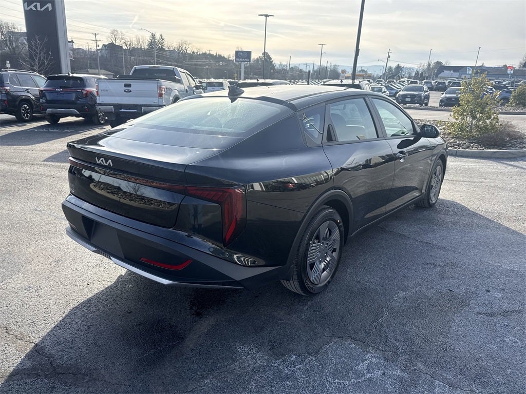 2026 Kia K4 LX