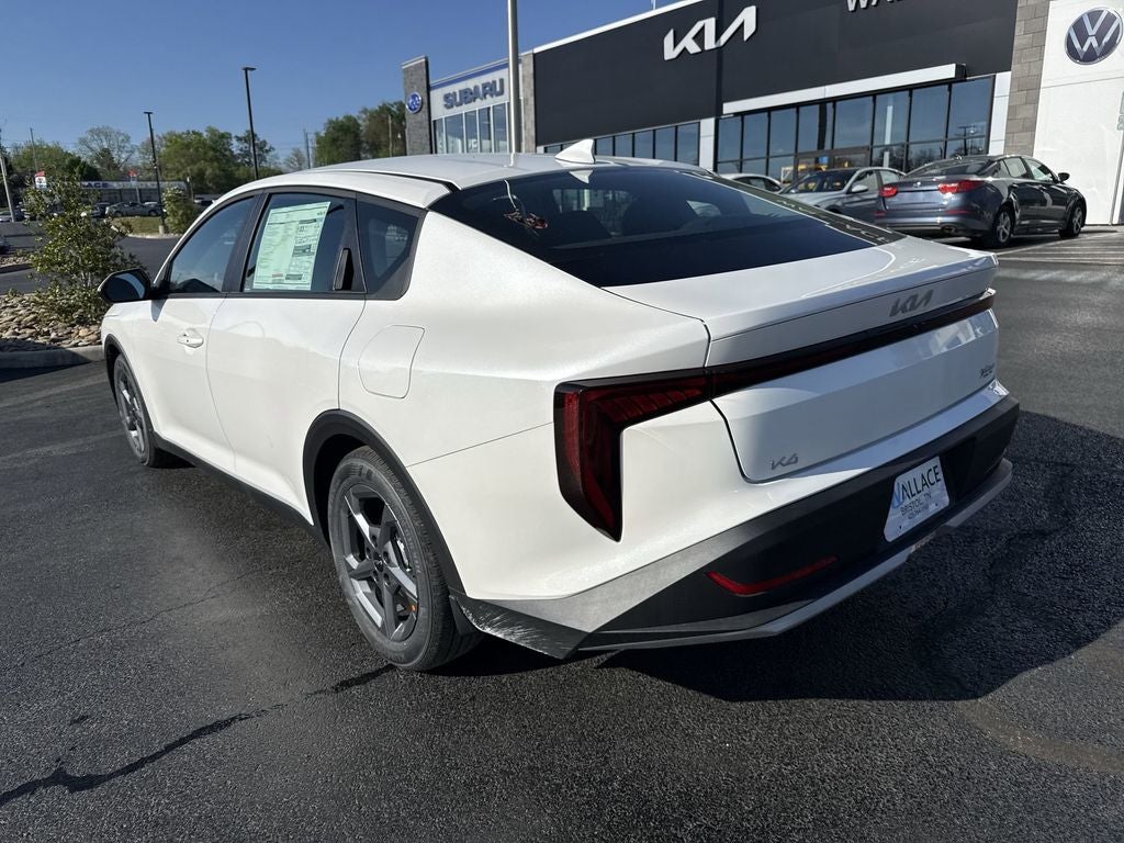 2026 Kia K4 LXS