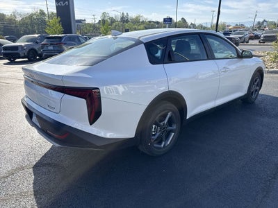 2026 Kia K4 LXS