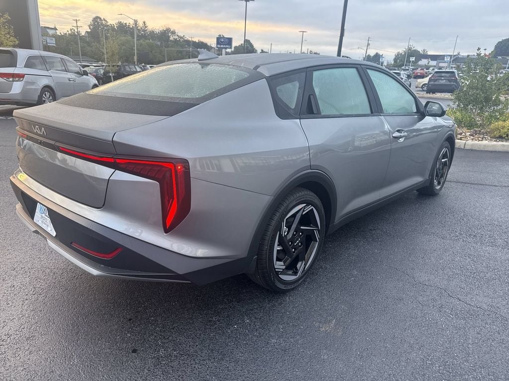 2026 Kia K4 EX