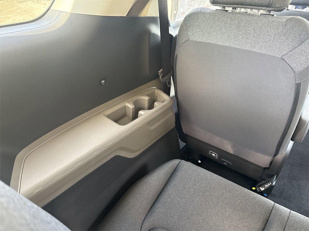 2026 Kia Carnival LX