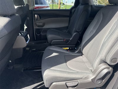 2026 Kia Carnival LX