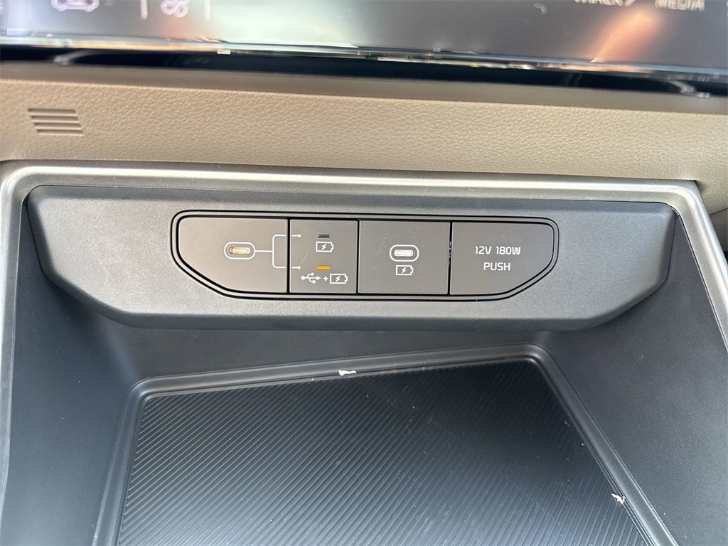 2026 Kia Carnival LX