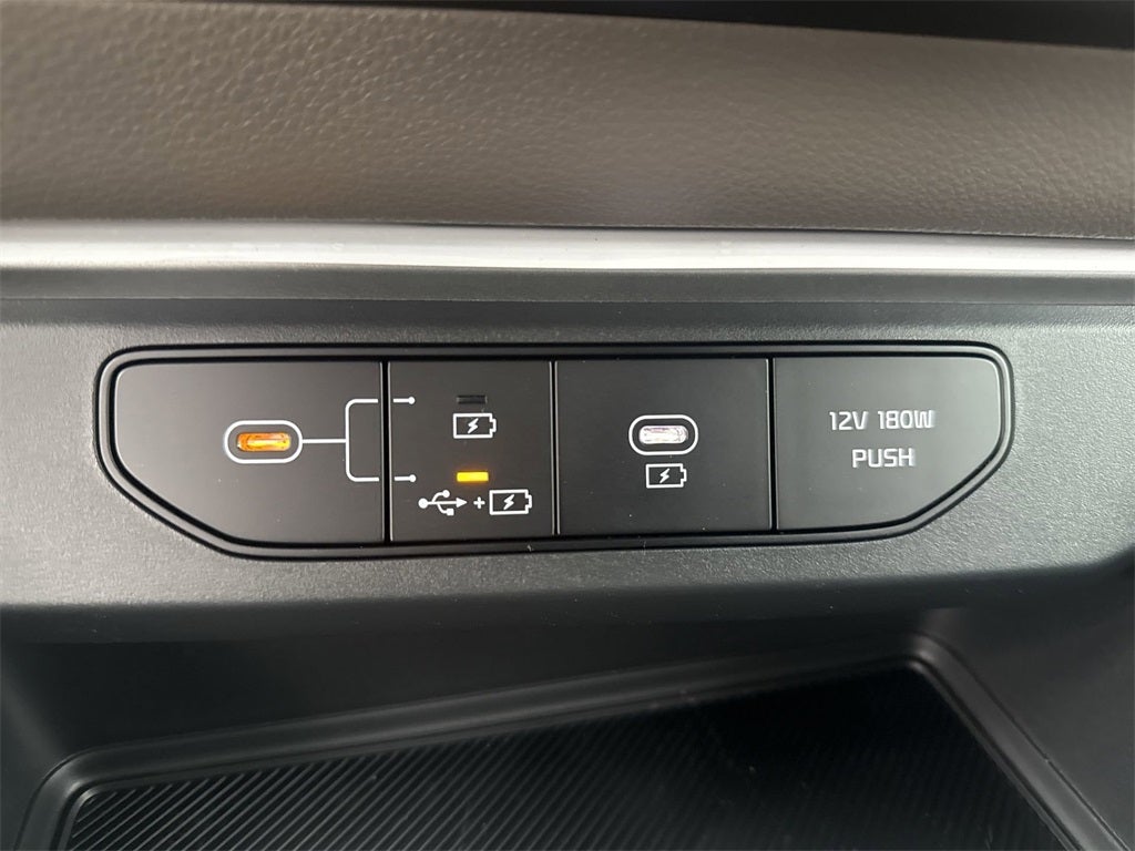 2026 Kia Carnival LX