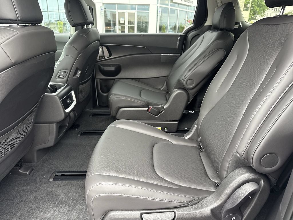 2027 Kia Carnival EX