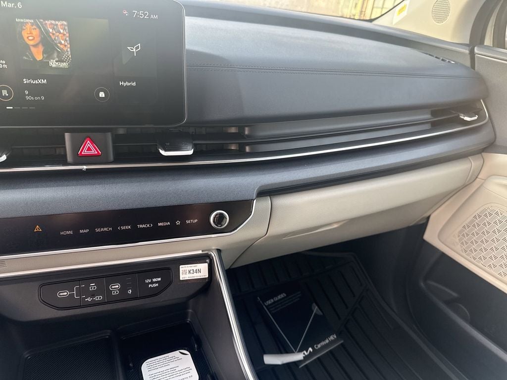 2026 Kia Carnival Hybrid EX