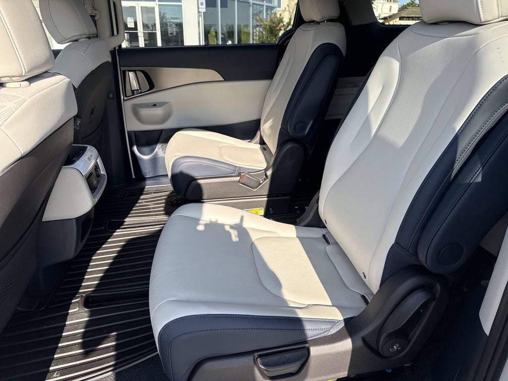 2027 Kia Carnival SX