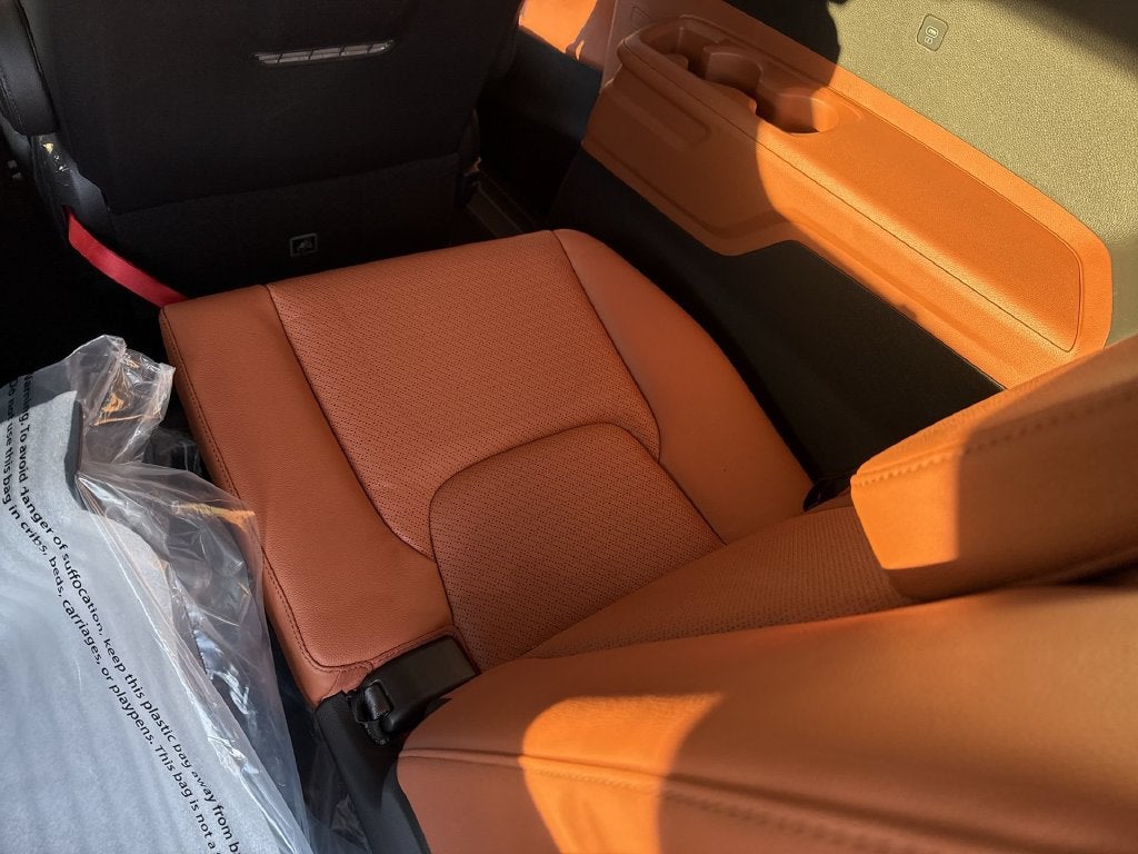 2027 Kia Carnival Hybrid SX Prestige